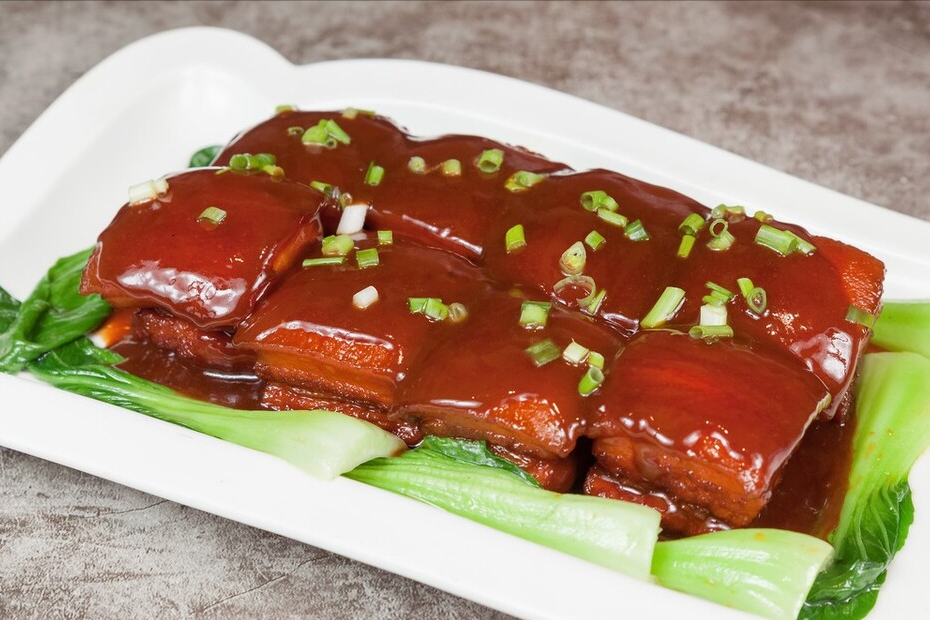 快过年了，分享红烧肉的正确做法，谨记3窍门，肥而不腻入口即化