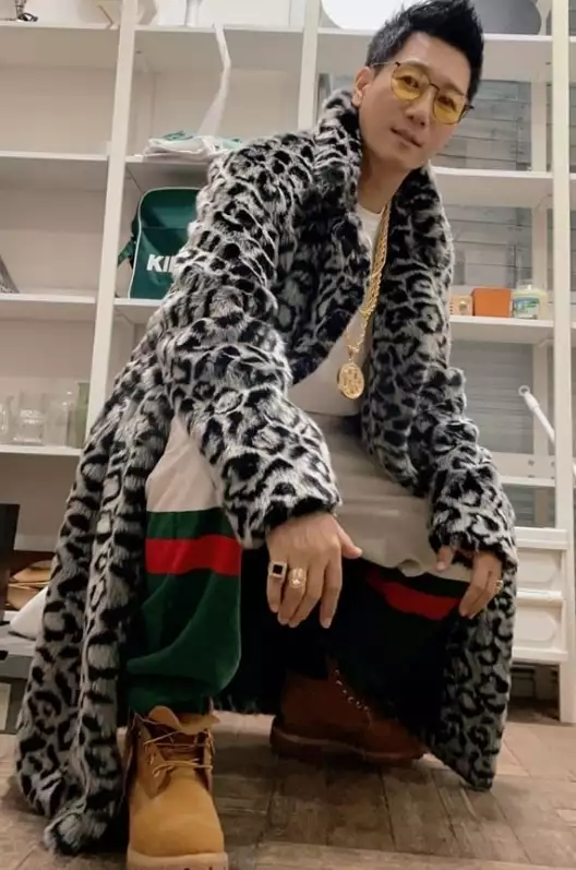 《RM》池锡辰和细胞们的一天!刘在石:我操纵了他很长时间
