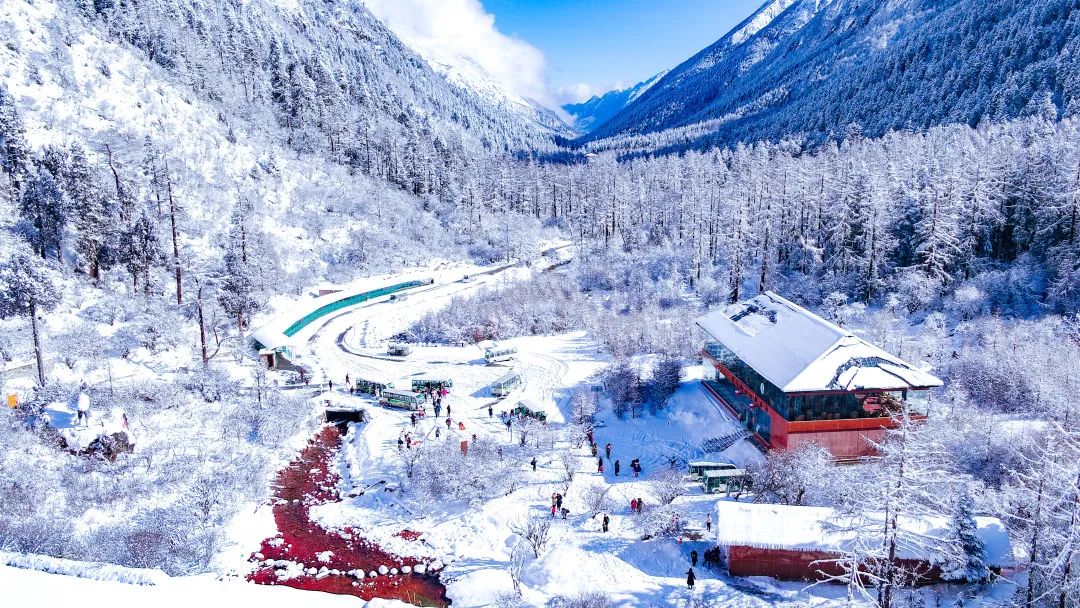 热雪沸腾｜毕棚沟「冰雪娱乐场」今日正式开启