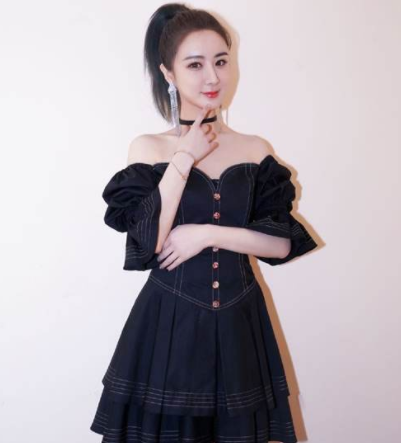 头部主播薇娅被曝偷逃税！罚款共计13.41亿，被调查后主动补缴5亿