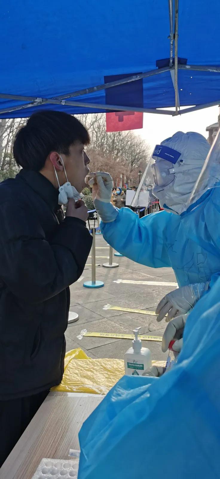 天津港保税区空港区域核酸检测有序进行中