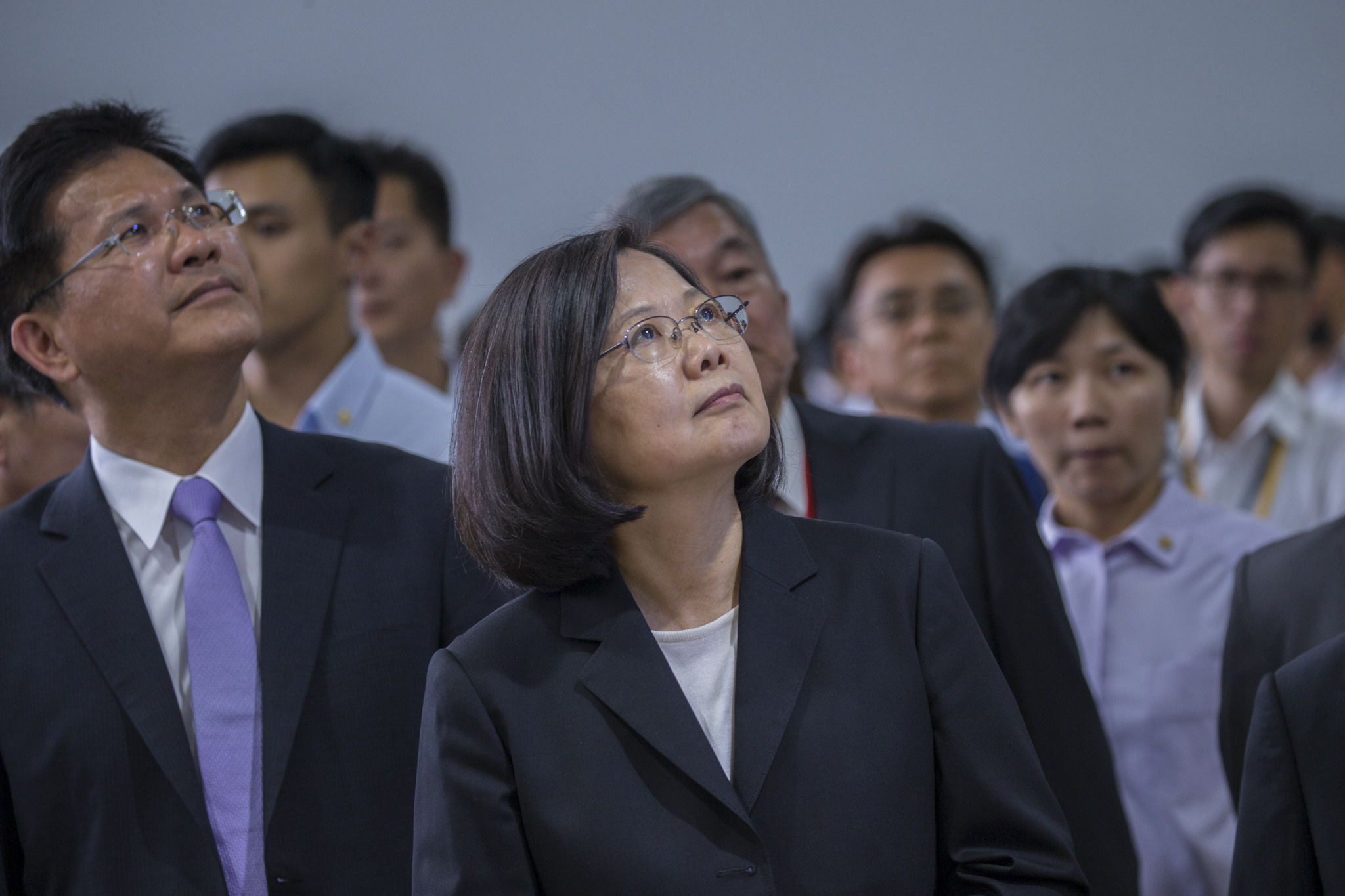 ����Ҫ����1600���������̨ǰ�����֣���Ӣ�ĺ����������ܿ�ս