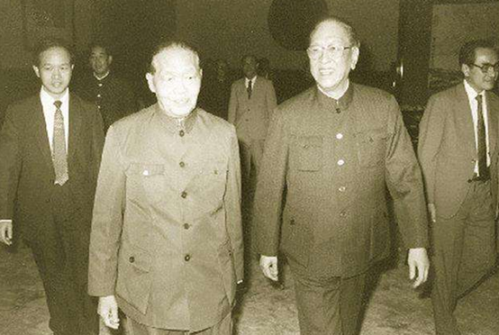 1984年中英谈判：前任国防部长耿飚“失言”，邓小平听后罕见发火