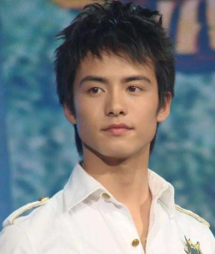 马天宇回应半隐退，前两年父亲离世太难受，5岁帮妈妈自杀很内疚