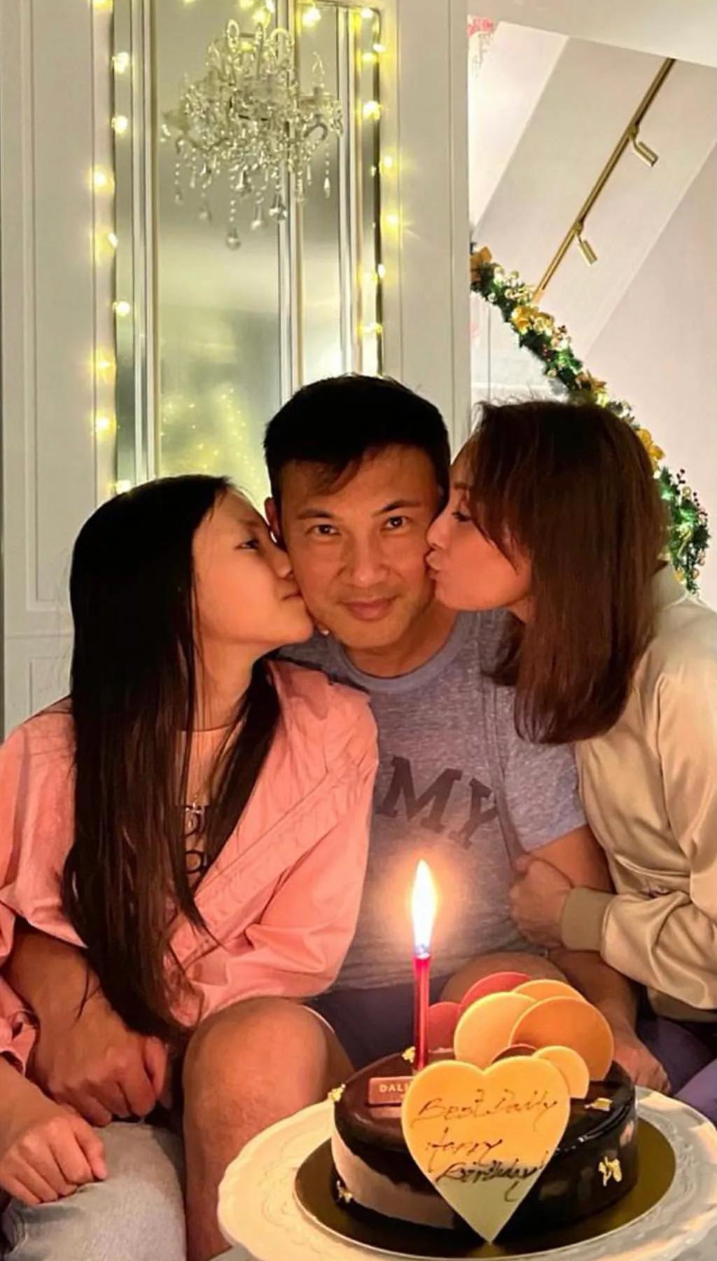 郭可盈晒温馨全家福，为林文龙庆54岁生日，4500万独立屋内景曝光