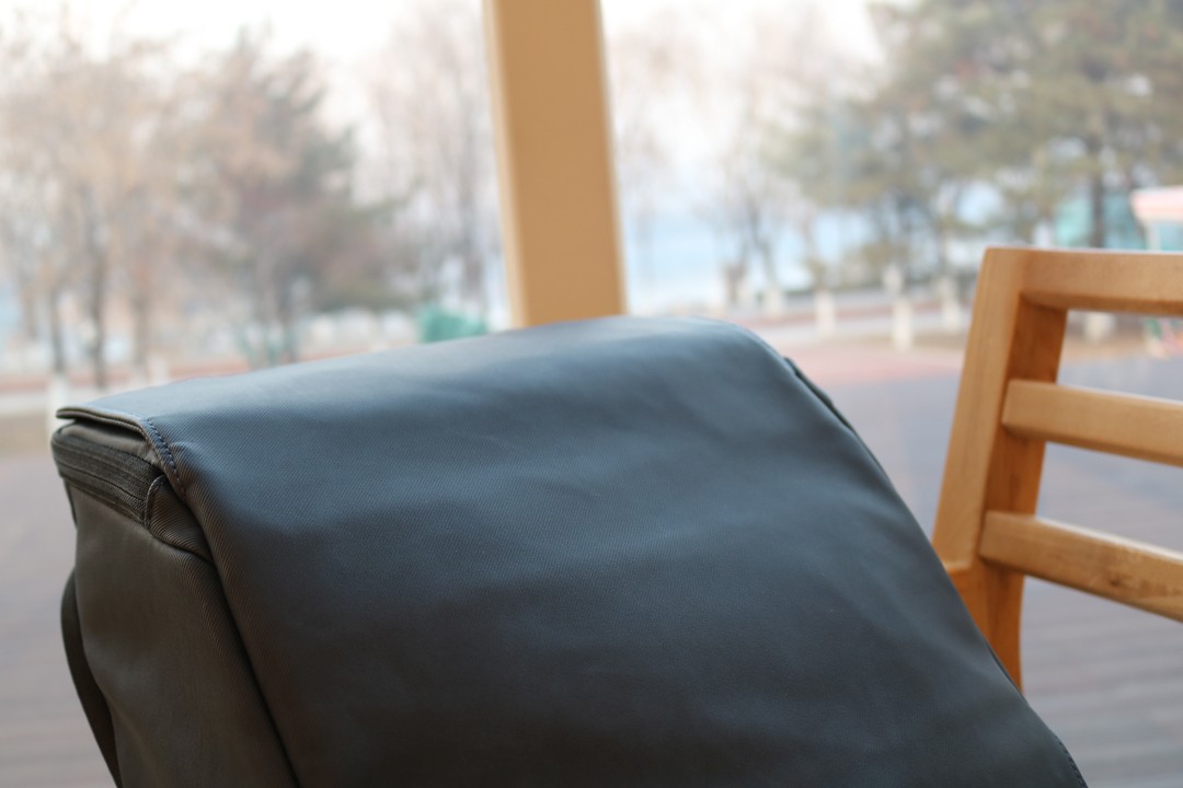 科技男的背包 藏万物 不拘于型——地平线8号零感通勤背包