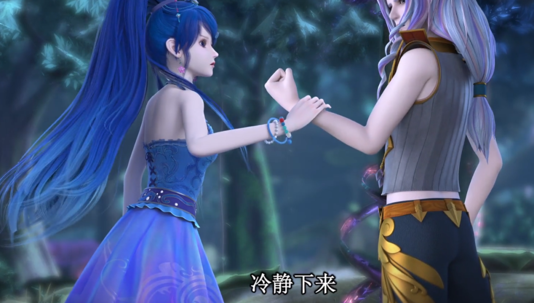 叶罗丽:陈思思的新造型真好看,露背装很成熟,配上黑色眼影很绝最新