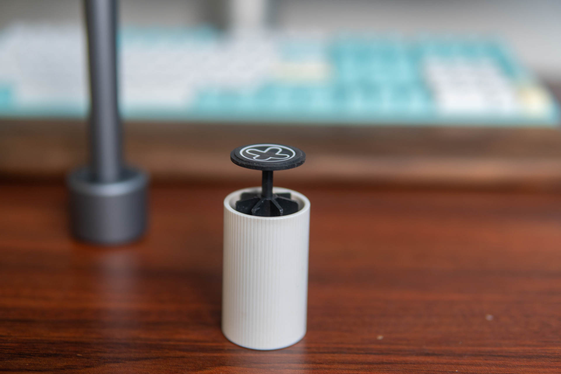 36只批头，电动操作，WOWSTICK电动螺丝刀会是你的心头爱吗