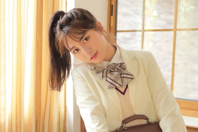 追女生时应该和她聊什么话题？追女生的聊天话题大全