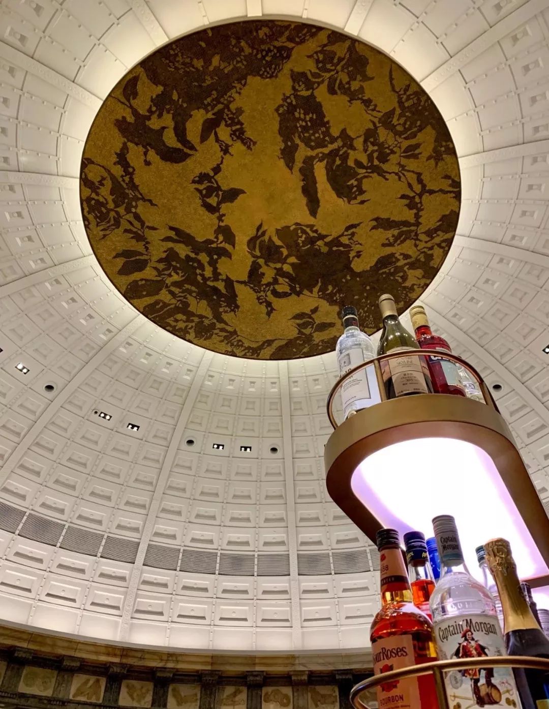 民国老银行与现代文明完美融合，星巴克玩出新高度