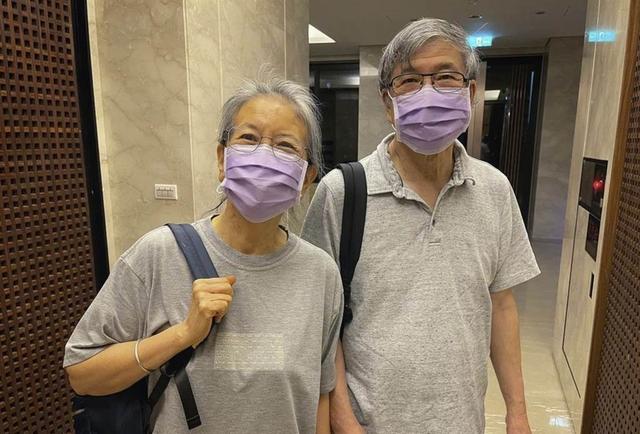 以柔克刚，李靓蕾长文接招，巧妙应对王爸指责，再捶王力宏
