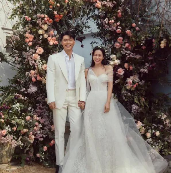 玄彬孙艺珍婚后立刻复工:女方跟孔刘同框自拍,玄彬投入广告拍摄最新