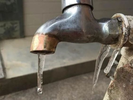 天氣變冷，水管凍住了如何快速解凍？這個(gè)方法幾分鐘就能解決