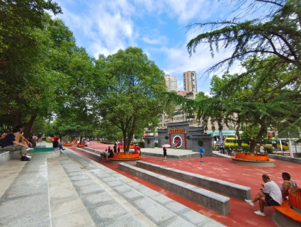办好惠民实事 大冶市夕阳红广场改造升级后成网红打卡地