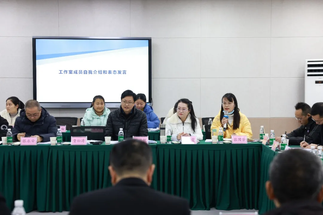 天府新区职业学校丨乘风破浪正当时 不待扬鞭自奋蹄