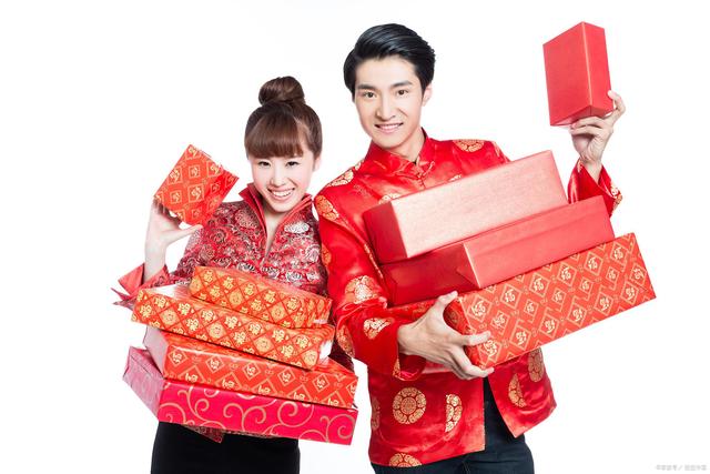 春节送爸爸妈妈什么礼物好（你给爸妈准备了什么新年礼物）