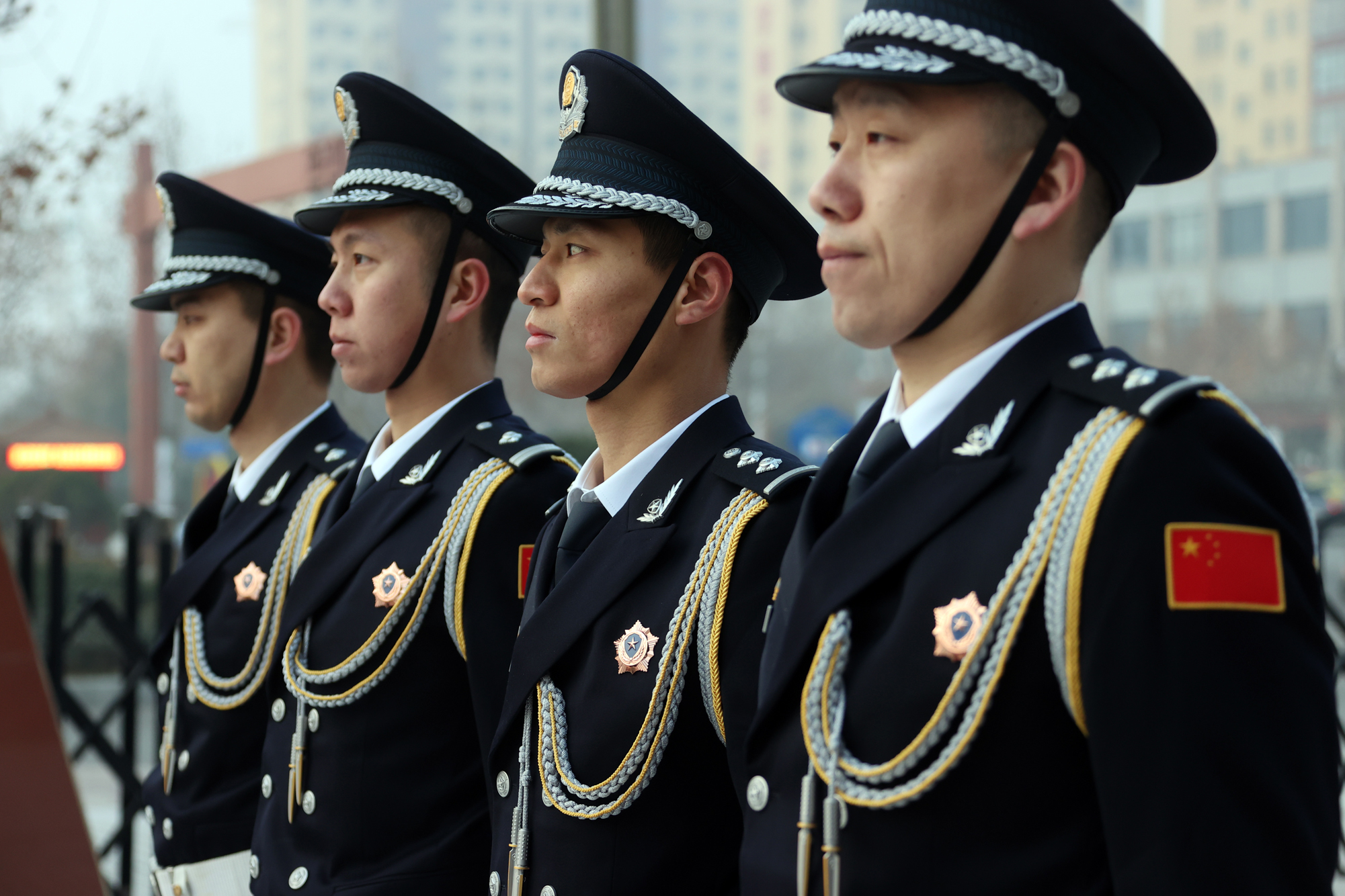 大荔县公安局举行隆重的升旗仪式庆祝中国人民警察节
