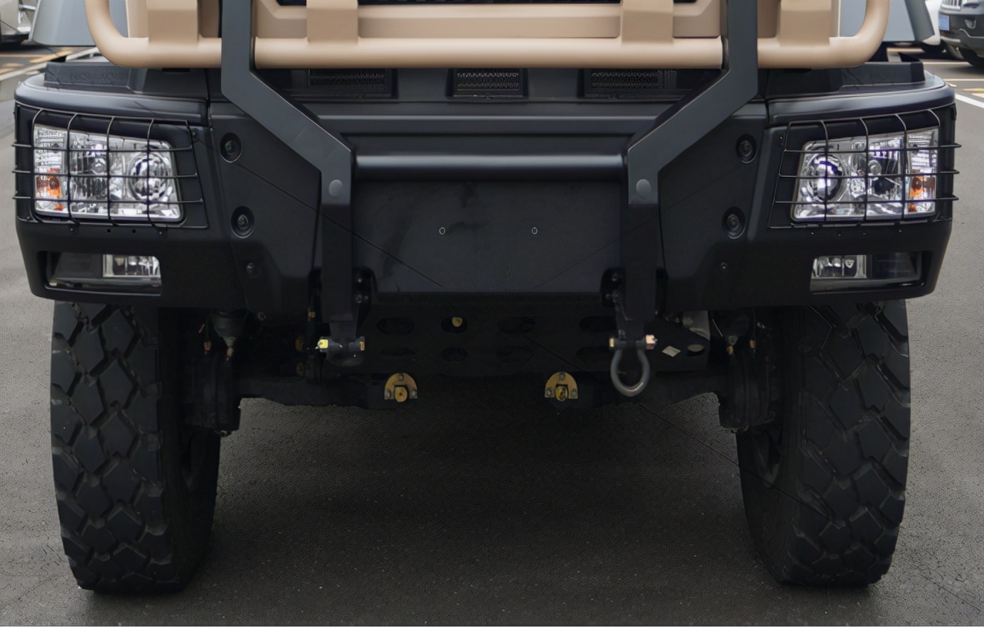 硬核流浪，逐光前行——国产越野房车