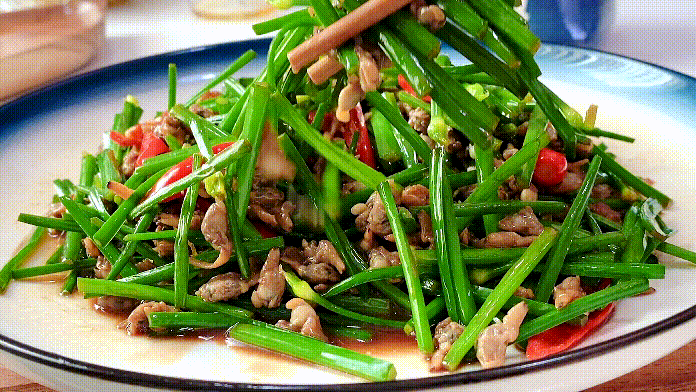 这道海瓜子炒韭菜花实在是太香了，鲜美可口又下饭，适合冬天