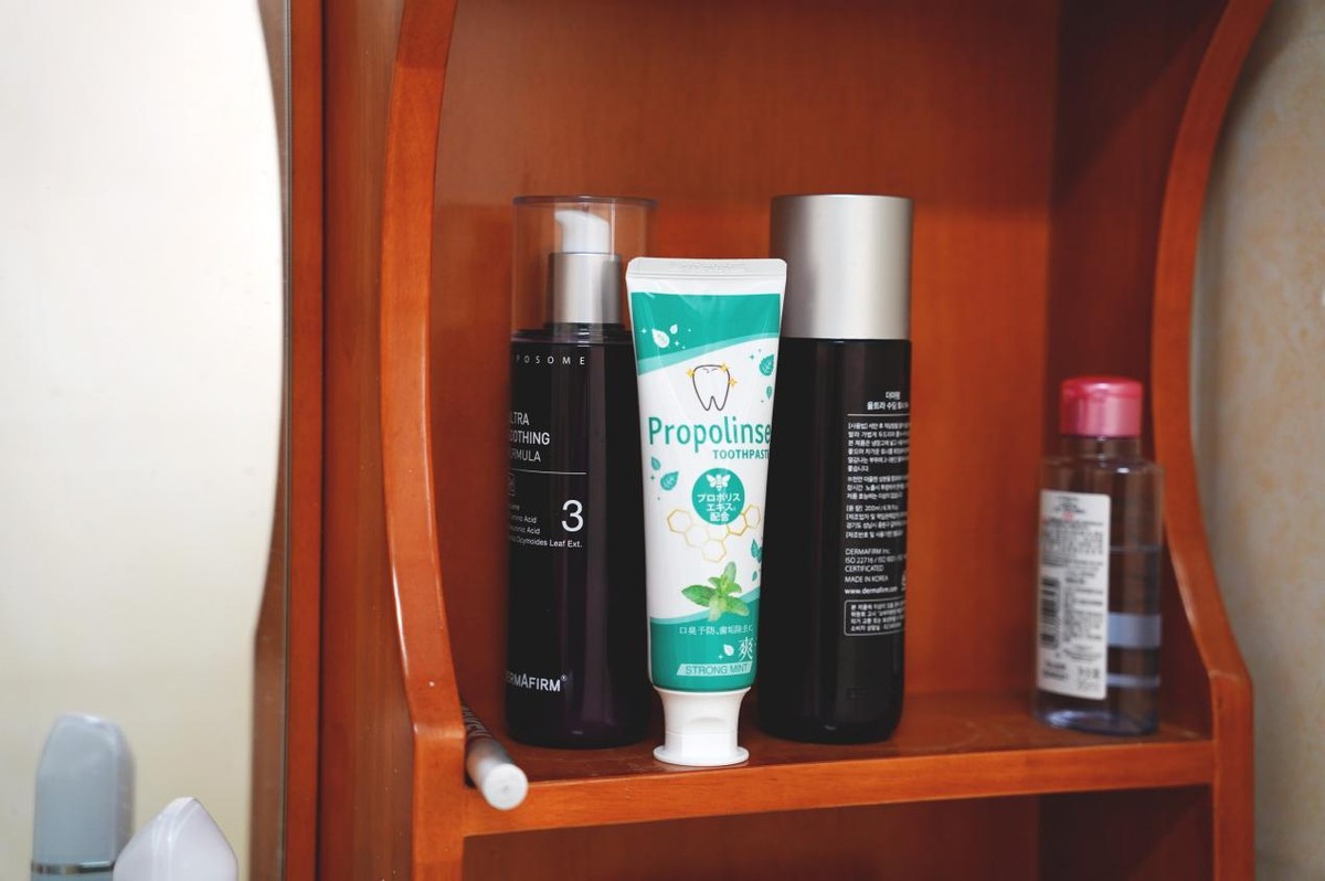 清洁牙齿去除口臭每天刷牙就能解决？比那氏蜂胶薄荷牙膏我得试试