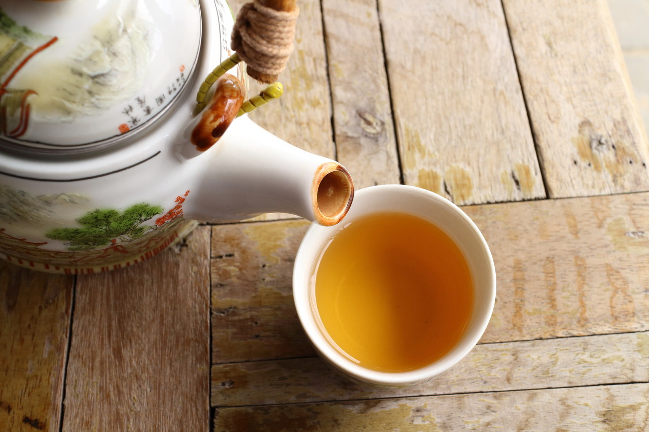 喝茶防癌还是致癌？喝茶不注意方式，增加癌症风险，2种茶别喝