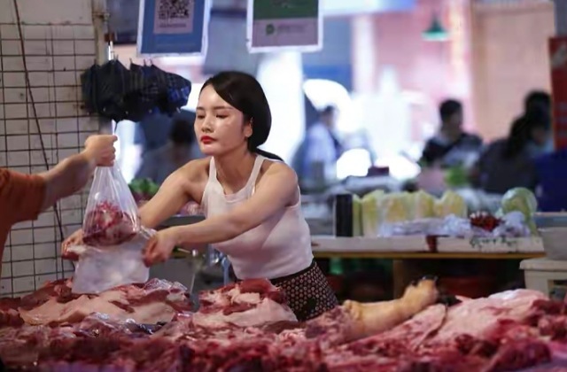 古人说“早不买猪肉，晚不买豆腐”有道理吗？农村老人：过时了