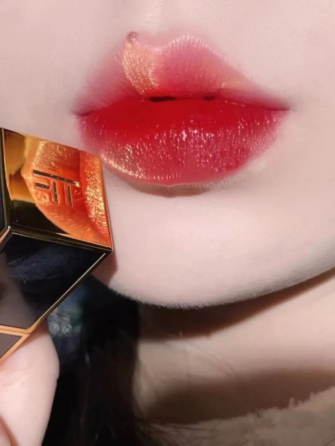 為什么現(xiàn)在很多女生不化妝只涂口紅？