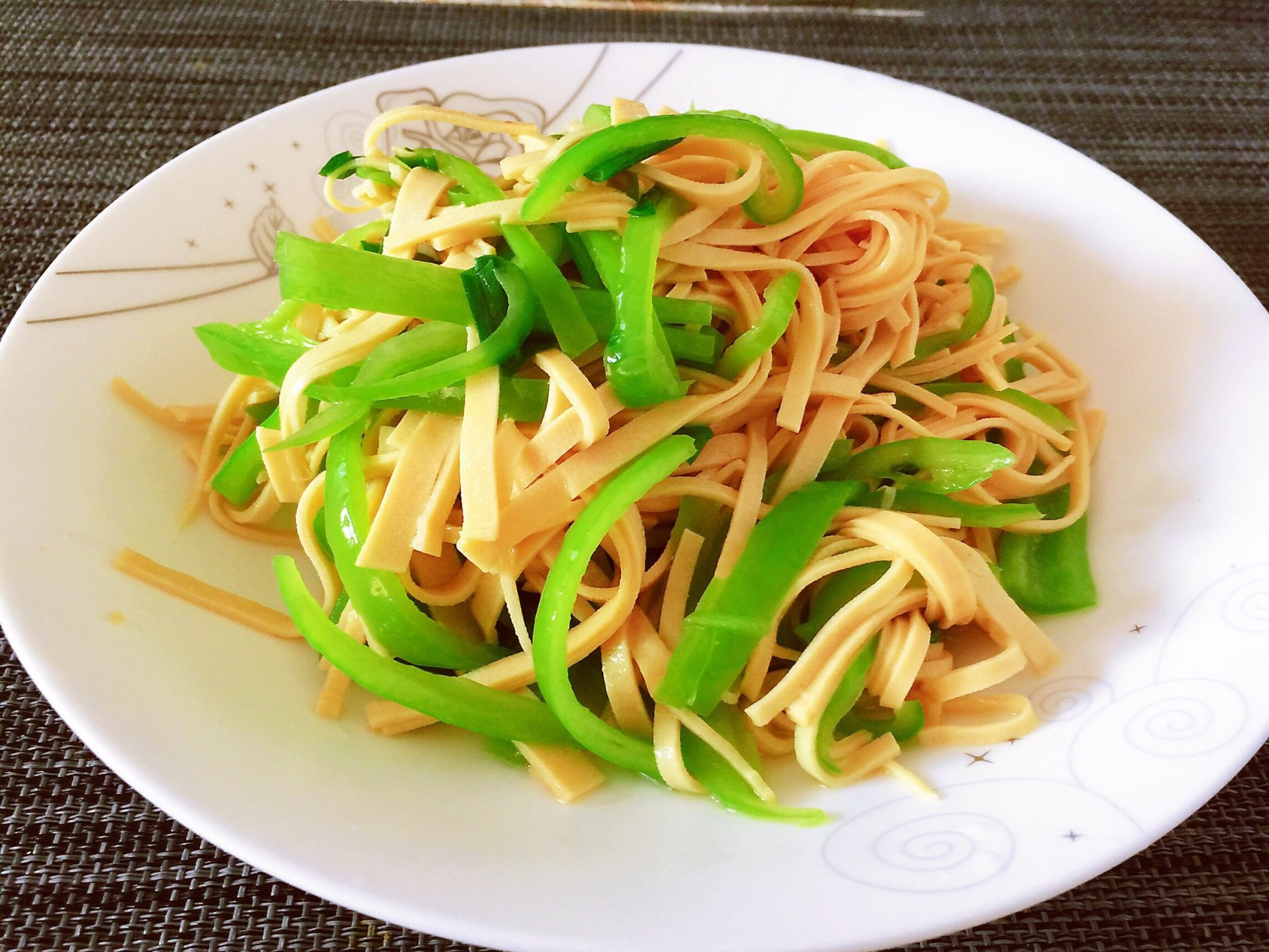 年夜飯必備的6道家常菜，鮮香美味，步驟簡單，學會了做給家人吃