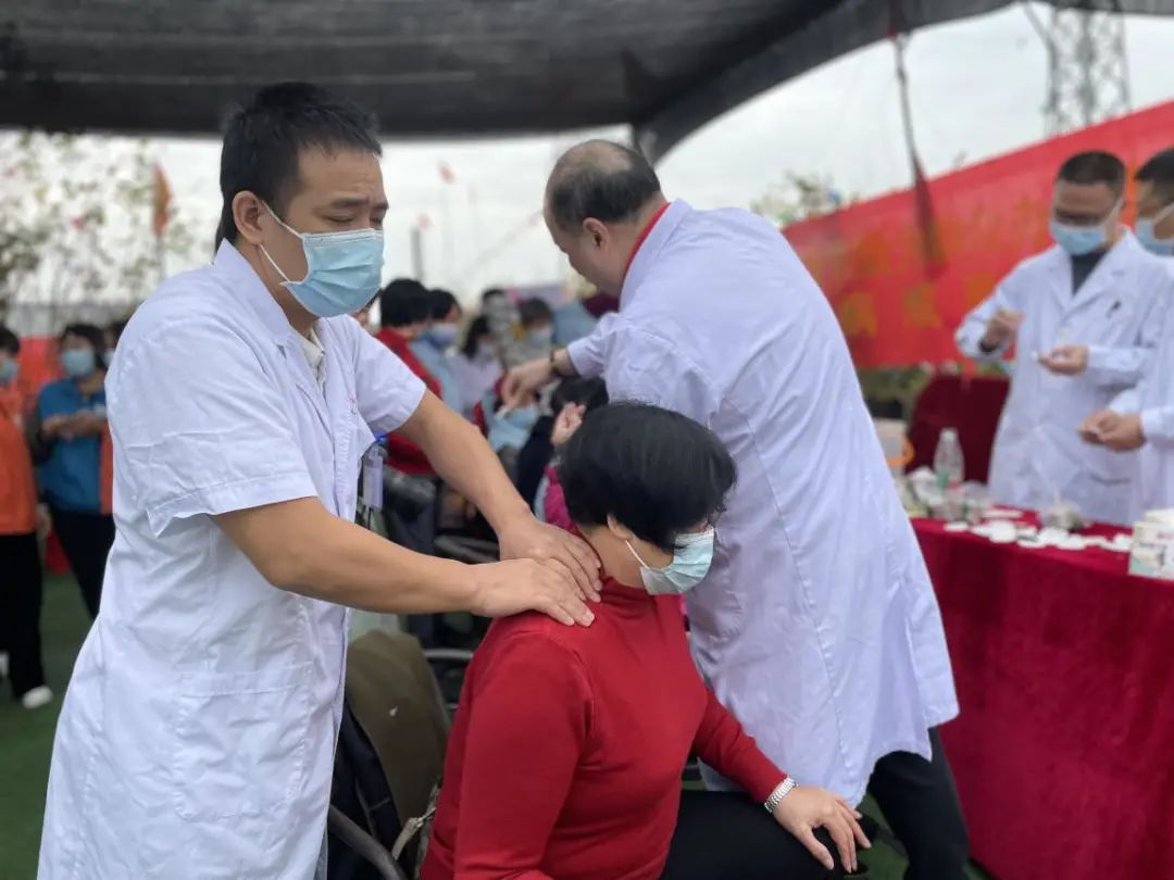 南沙｜中医义诊、“桑果浸鸡”、药膳品尝……体验“舌尖上的中医药”，这场活动太“吸粉”