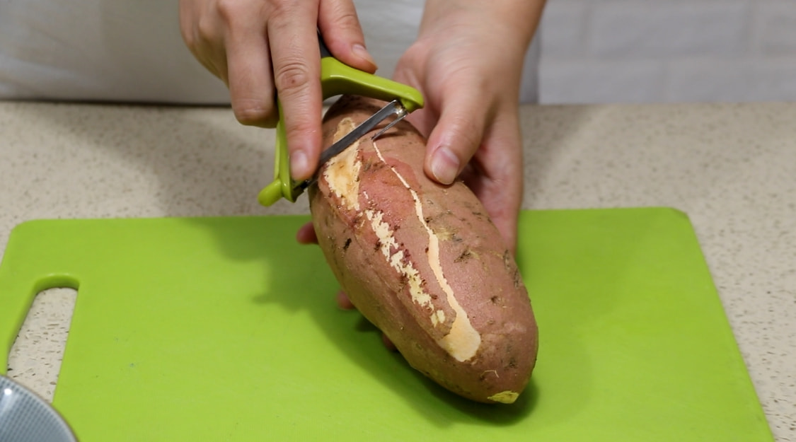 天气寒冷，碰到这红薯饼，我绝不手软，不用和面，饱腹感强