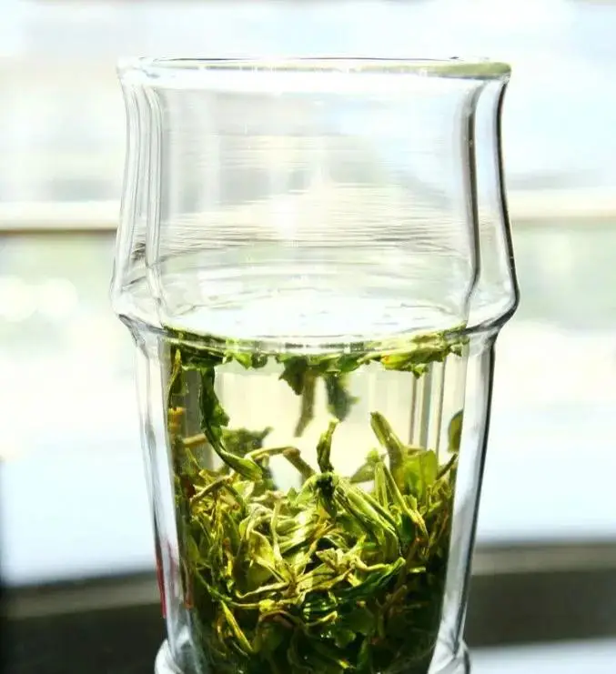 西湖龙井茶介绍（西湖龙井茶是绿茶吗）