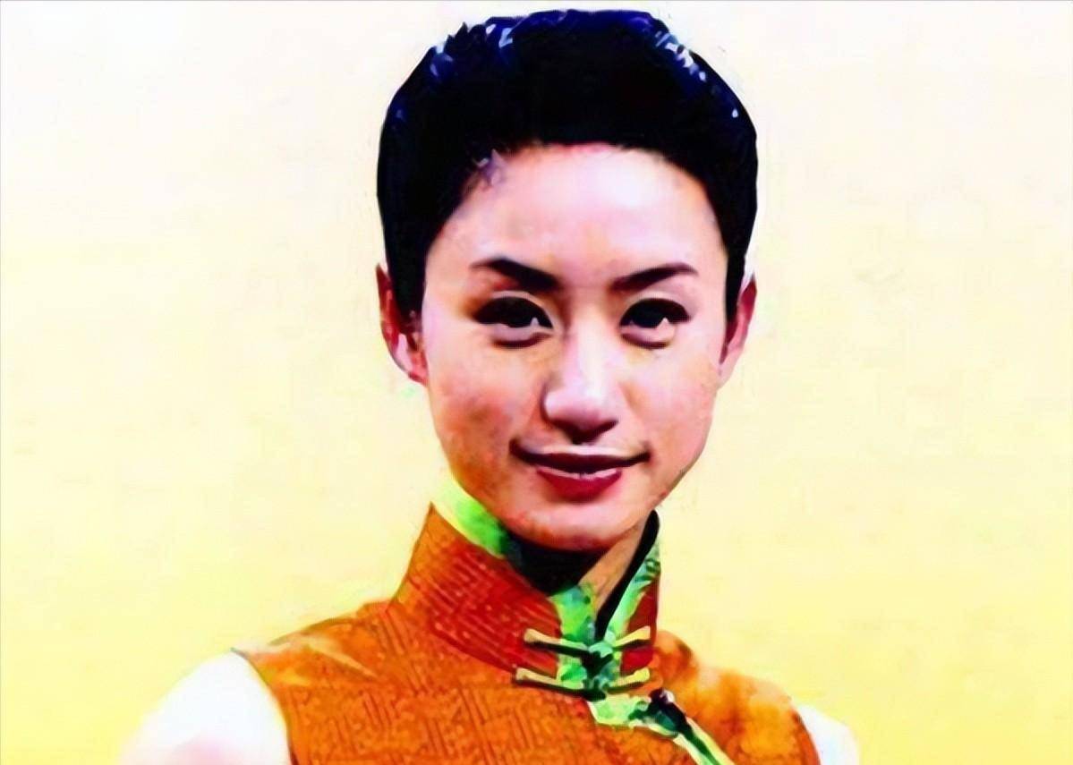 来到北京之后,沈旭华的工作非常顺利,一天下班之后,她邀请了几个朋友