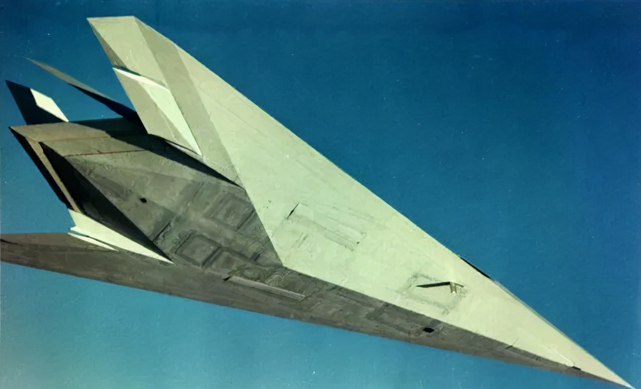 ����������F-14ս�������й�����ƣ����������˲�����ֵ��ѧϰ