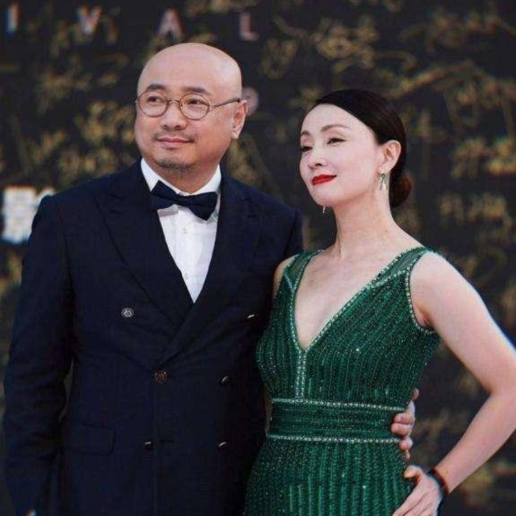 徐峥陶虹移民美国?8.