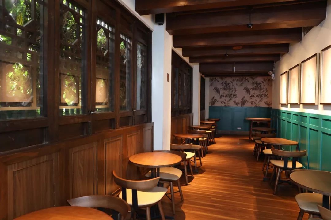 民国老银行与现代文明完美融合,星巴克玩出新高度