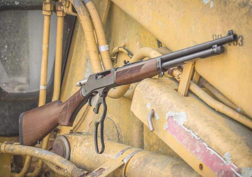 �����Ĳ�ǹ����ʷ�����ݷ�ǹ������˨���ֵ��ִ��Զ�����