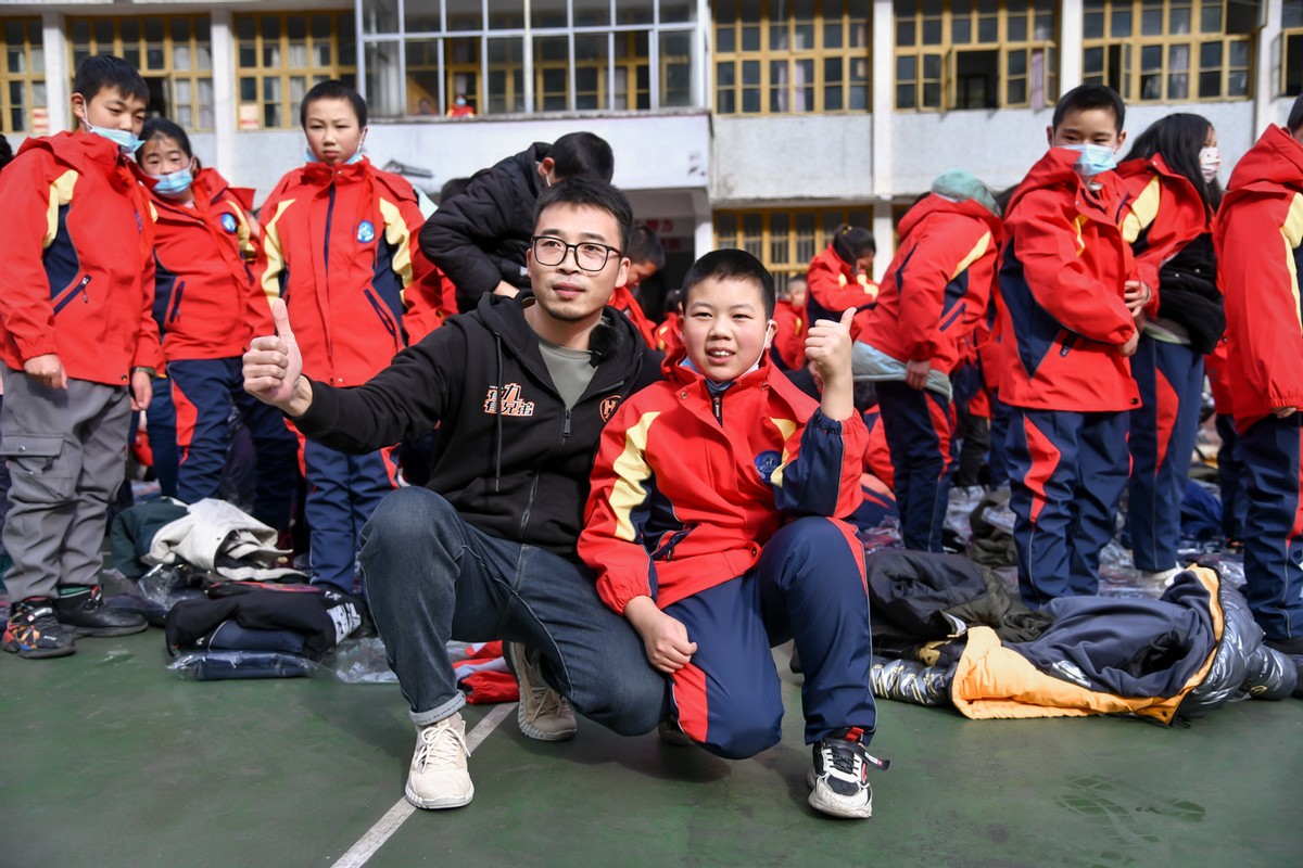 齐逢仙山贡水 9聚浪漫宣恩,第七届哈弗H9轰九年会高能启幕