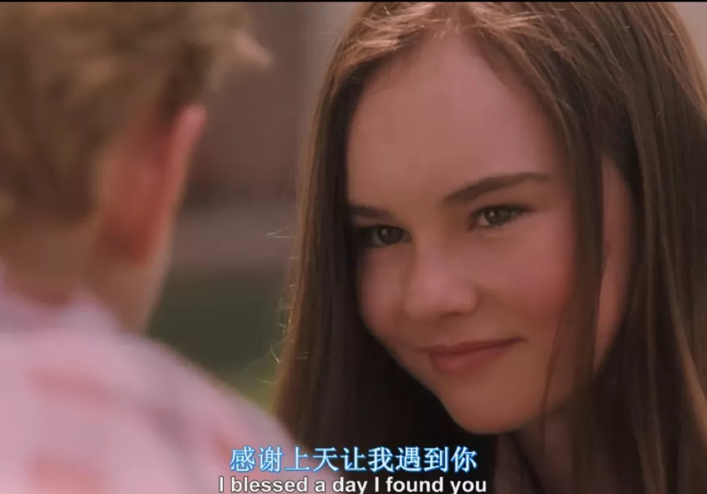 “六周年拉菲草”，还有一件旧棉袄？送礼这件事，走钱还是走心？