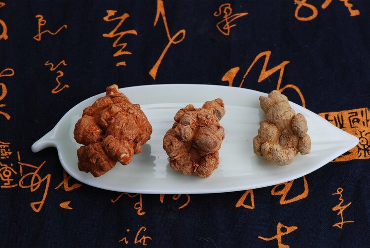 这4类中药最伤肝，千万别再乱用了，提醒：这3种人更要格外小心