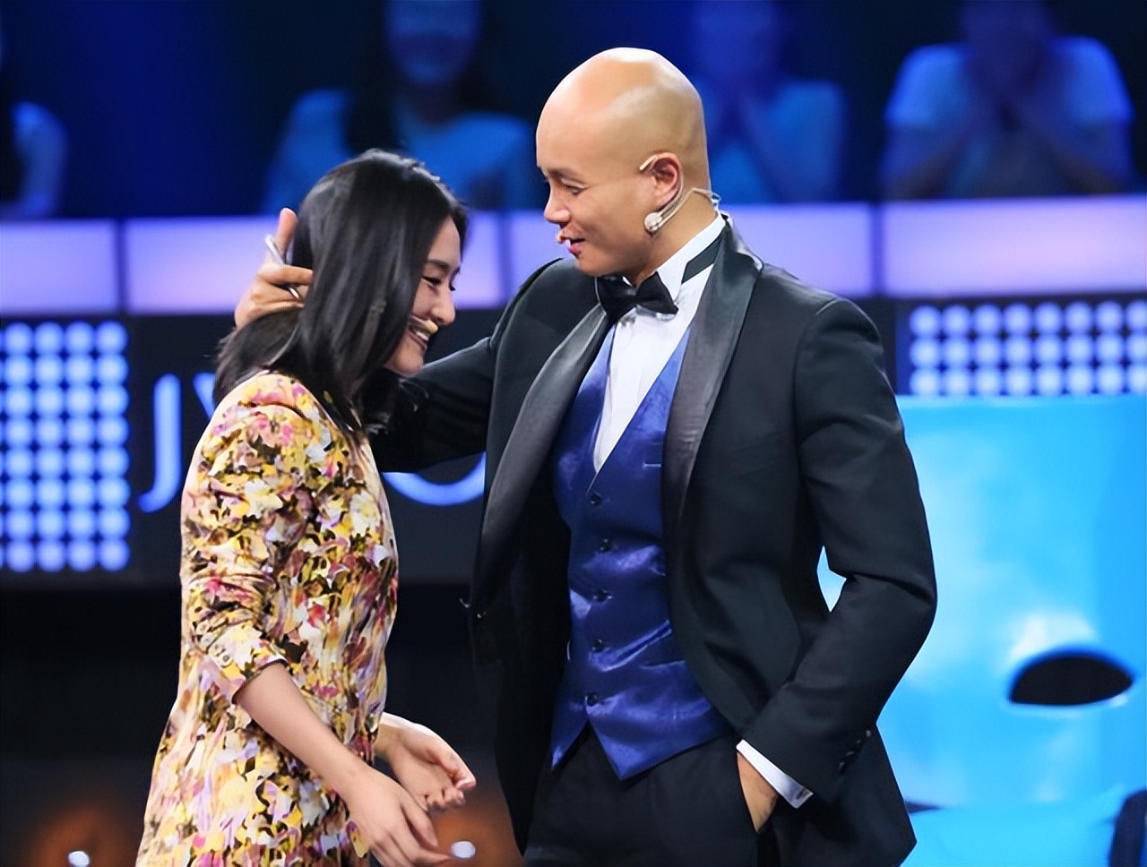 47岁乐嘉海外资产遭曝光,购物尽显奢华,如今落寞只怪当初太狂妄最新