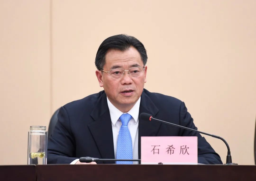 市五届人大常委会举行第五十次会议
