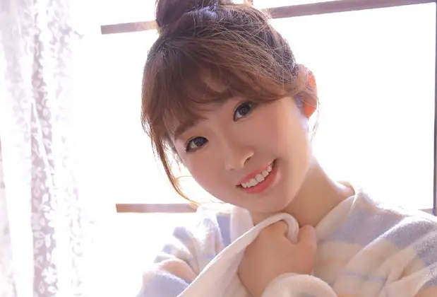 追女生时应该和她聊什么话题？追女生的聊天话题大全