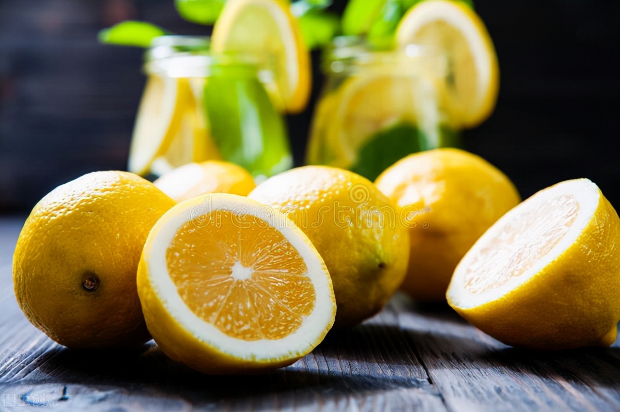 喝檸檬水，長期堅持會有什麼好處和壞處？ 營養師告訴你答案