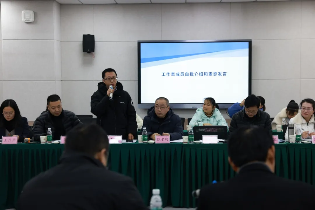 天府新区职业学校丨乘风破浪正当时 不待扬鞭自奋蹄