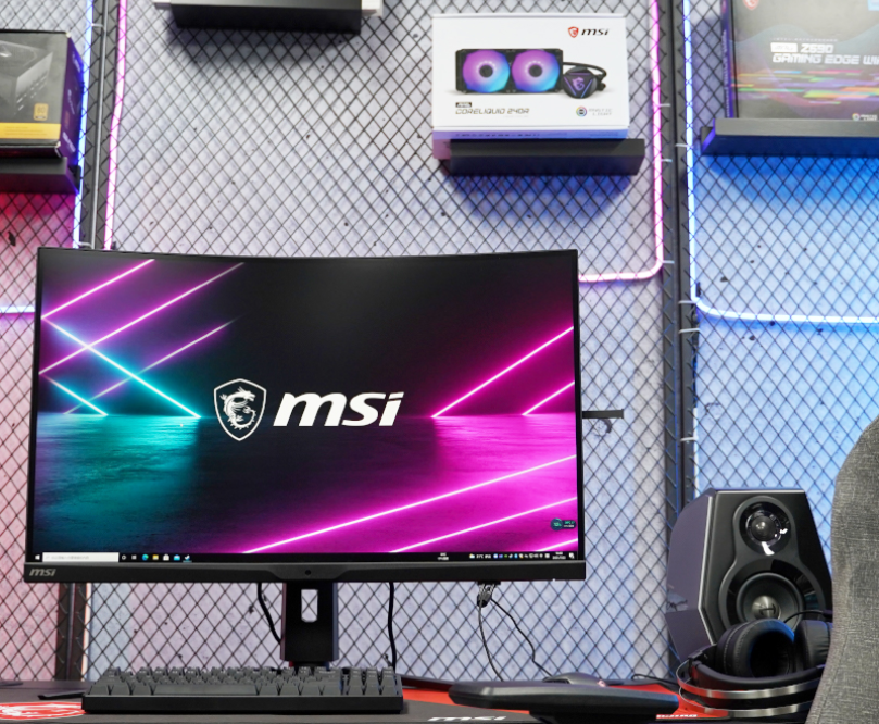 曲面+电竞显示器有多强？微星月神突然爆火，已经给出了答案
