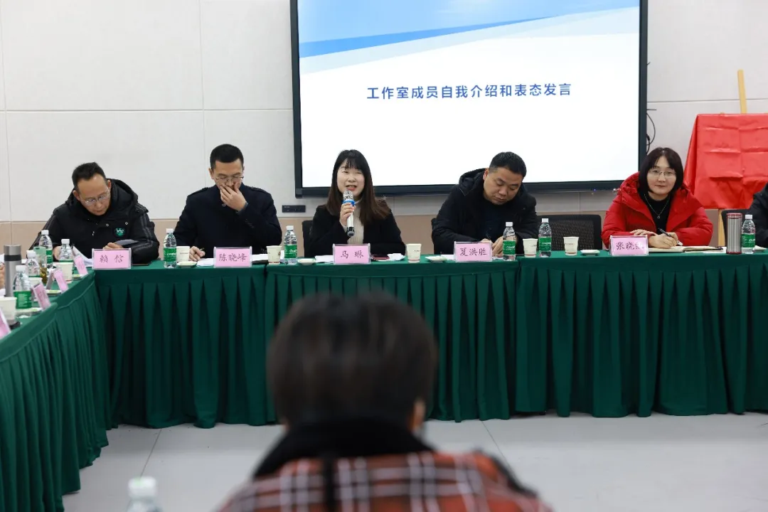 天府新区职业学校丨乘风破浪正当时 不待扬鞭自奋蹄
