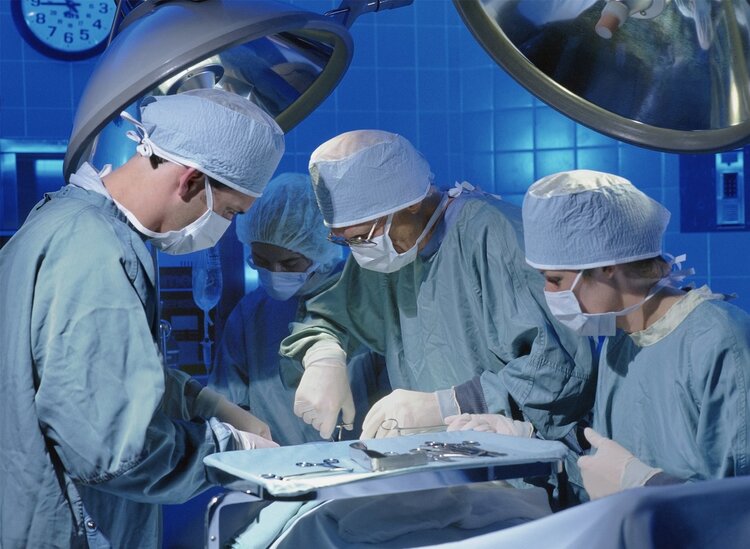 姚贝娜查出乳腺癌时是早期，经过化疗已经痊愈，为何人还是没了？