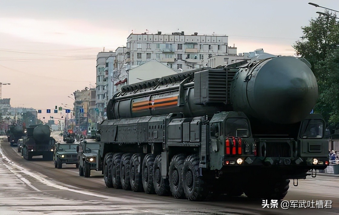 ����2.4��ֺ�Ǳͧ��ˮ�����Ѳ�������1/10ȴû˭���ǣ����ǵ���