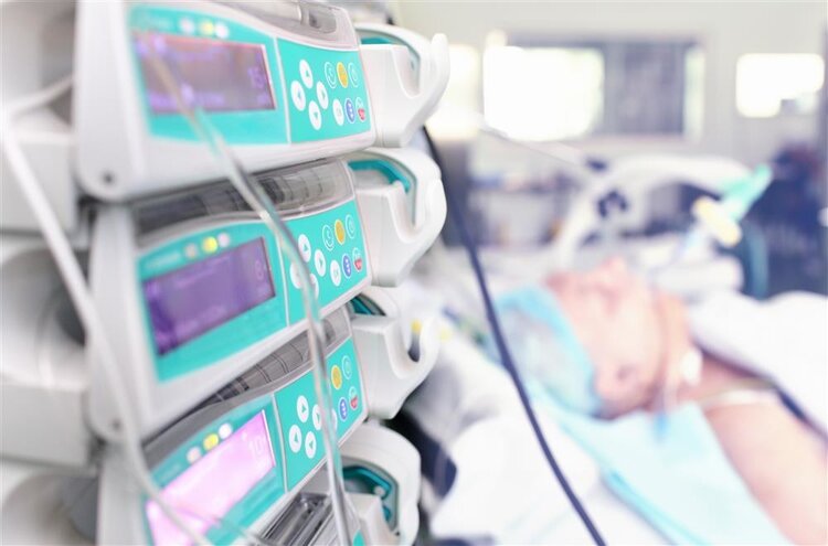 24岁男子百草枯中毒，死亡过程记录：临终前后悔，家人却放弃治疗