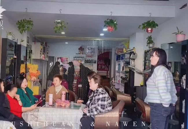 脚印系列 | 肤诗华娜赋草集11月份大事记